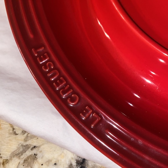 NWOB Le Creuset Cheese Platter with cutting board - Picture 9 of 11